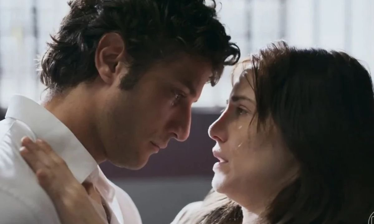 Pedro fala em separação e beija Adriana nesta terça (11) (FOTO: Reprodução/TV Globo)