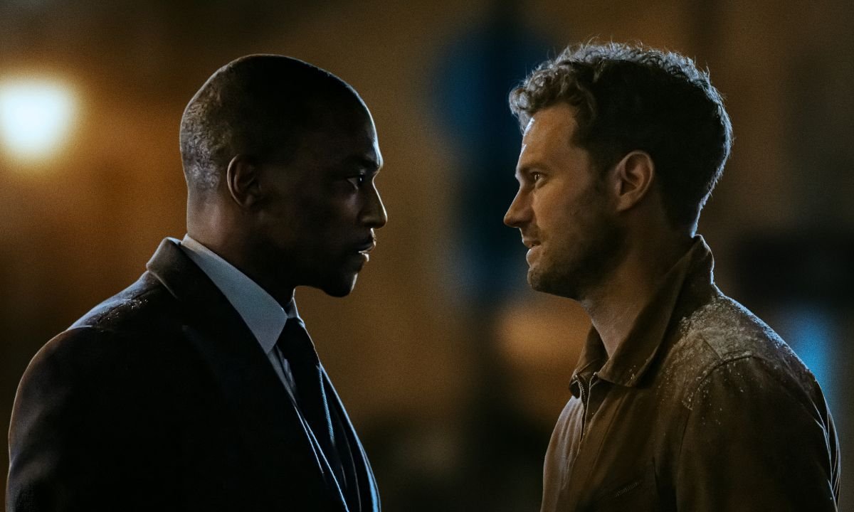 Anthony Mackie e Jamie Dornan em 12 12 12