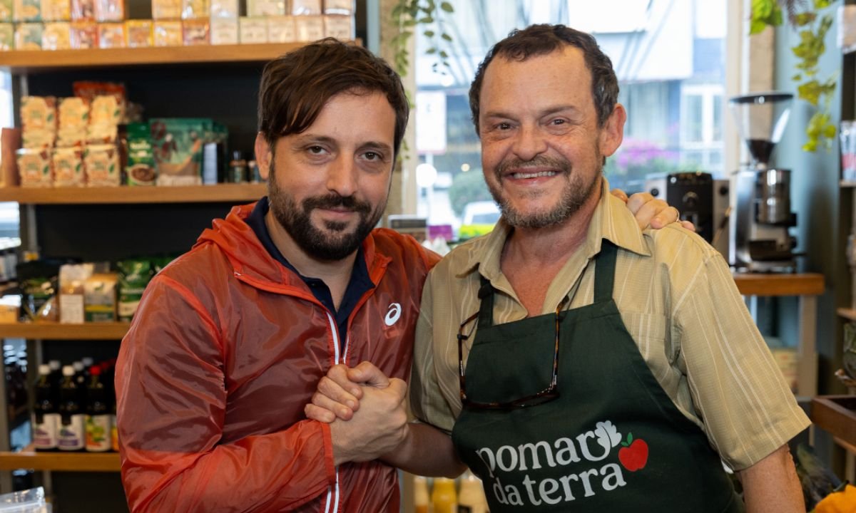 Gregório Duvivier e Matheus Nachtergaele